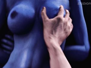 Космический солдат жестко натягивает на член связанную инопланетянку