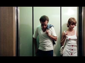 Мужчина изнасиловал незнакомую девушку в лифте