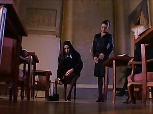 Откровенный фильм о сексуальной жизни молодых студенток