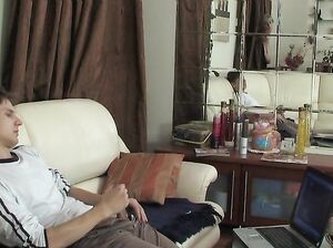 Ну что ты как дрочер себя ведешь, лучше меня выеби!