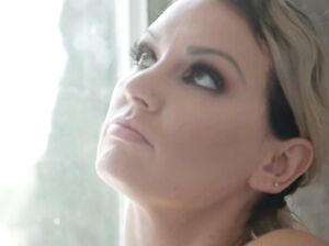 Соседское украшение для груди