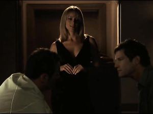 Привела мужика домой и трахнулась с ними и мужем