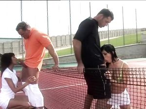 Двойное проникновение для похотливых шлюшек